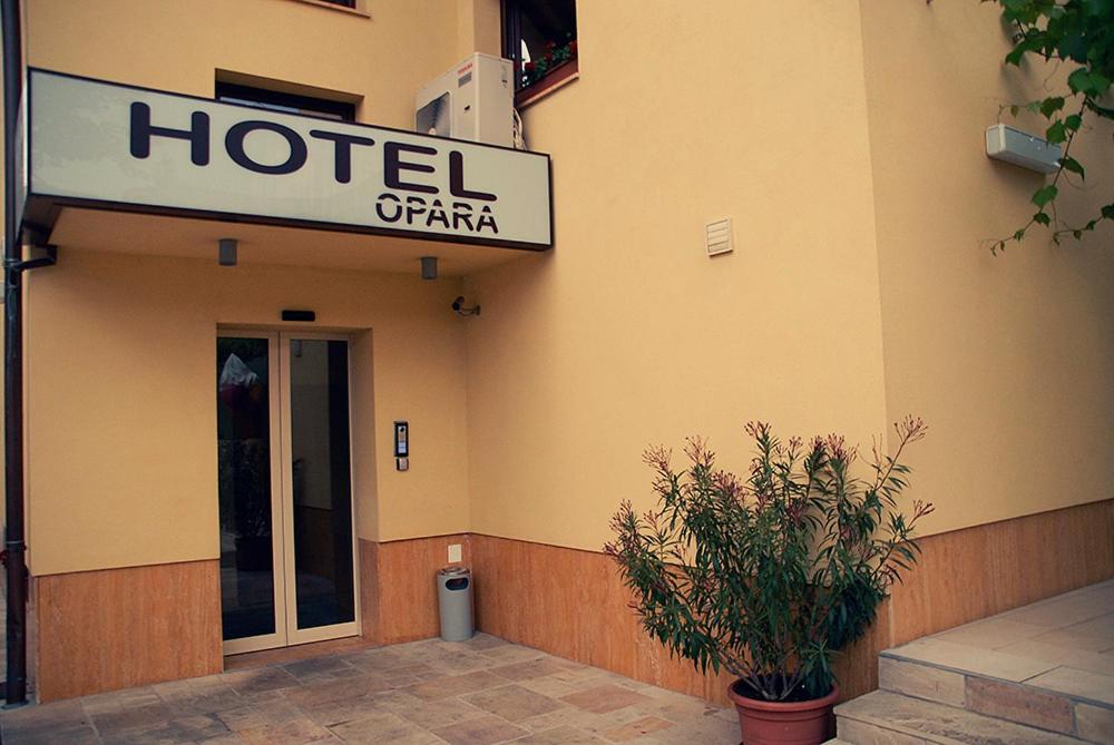 Hotel Opara Trebnje Exteriér fotografie
